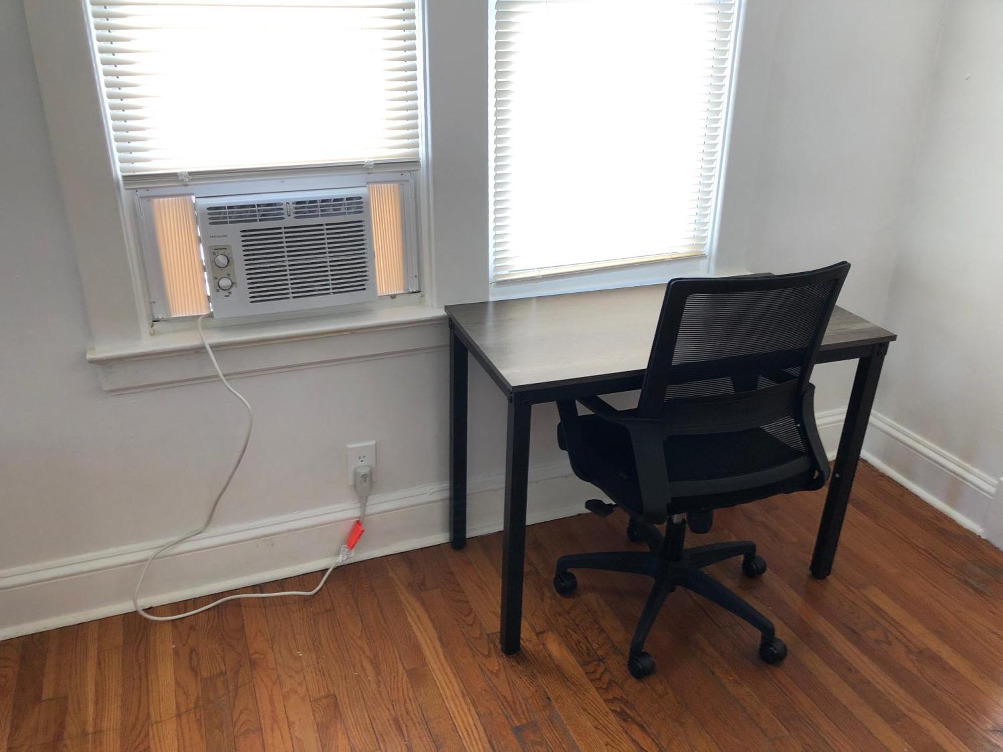 Private 2 Bedroom And 1 Bathroom House In A Quiet Area And Convenient To Nyc Bus And Train Perth Amboy Esterno foto