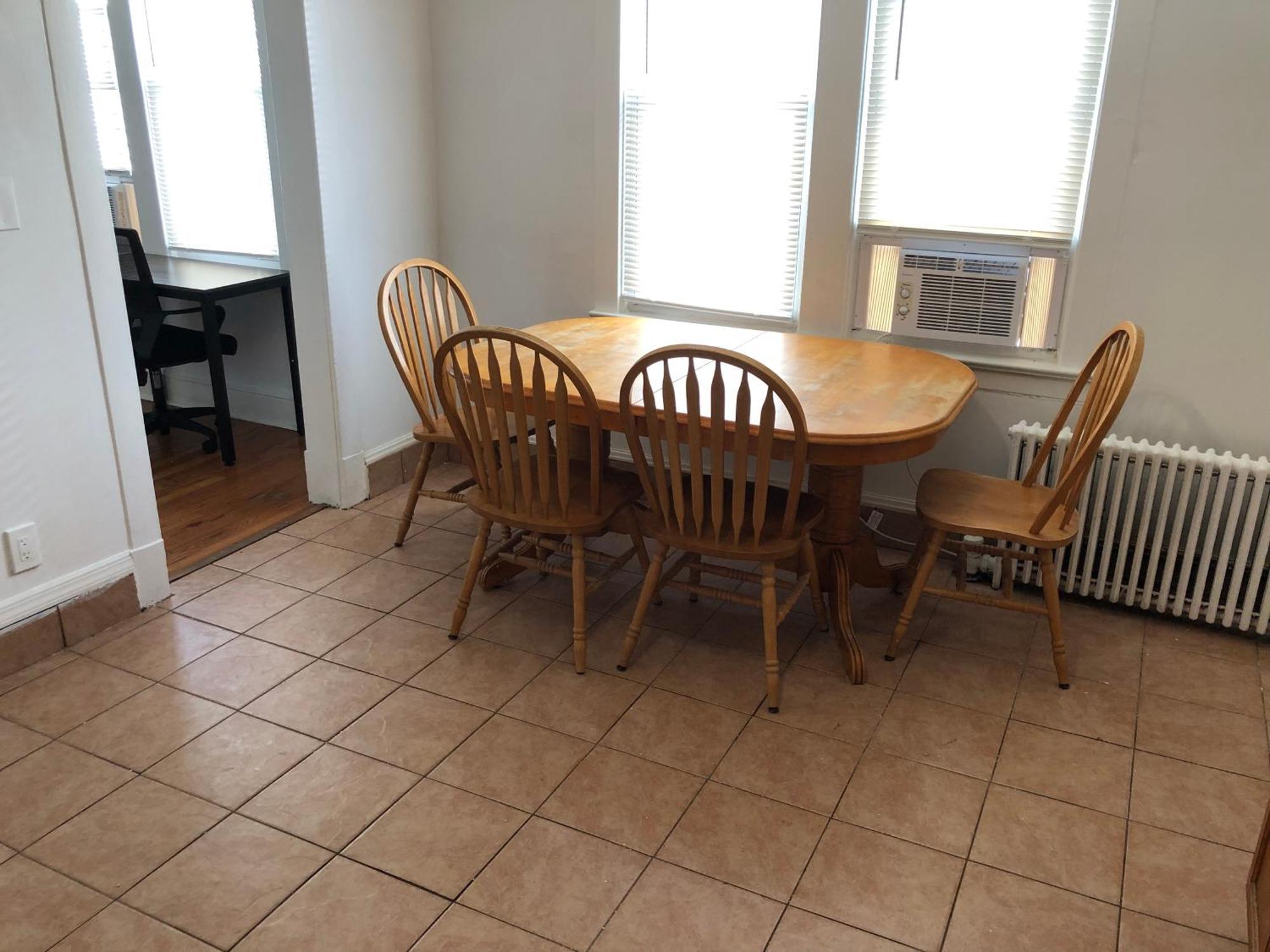Private 2 Bedroom And 1 Bathroom House In A Quiet Area And Convenient To Nyc Bus And Train Perth Amboy Esterno foto